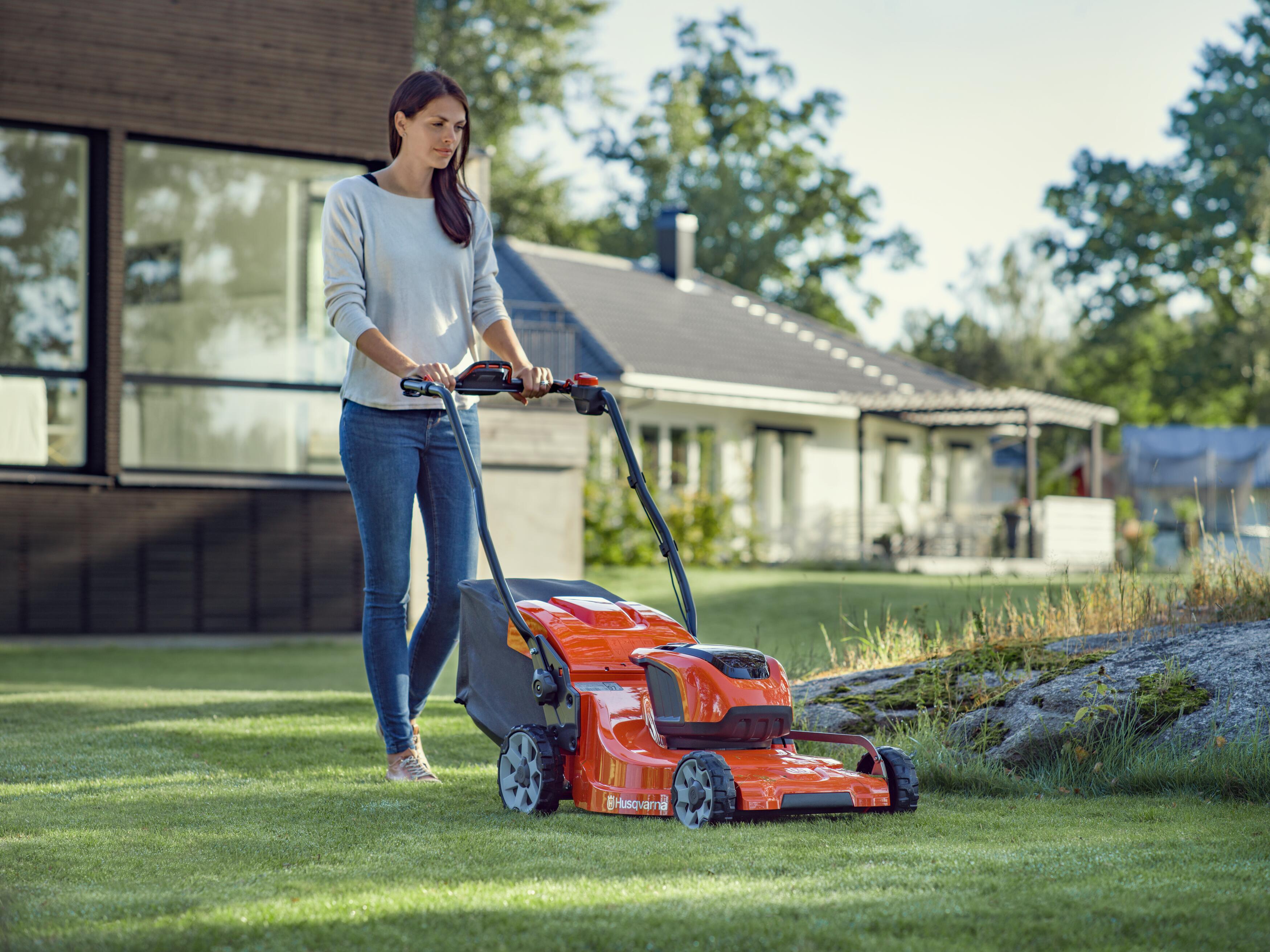 Perchè scegliere i prodotti Husqvarna a batteria per il tuo giardino: Immagine 1